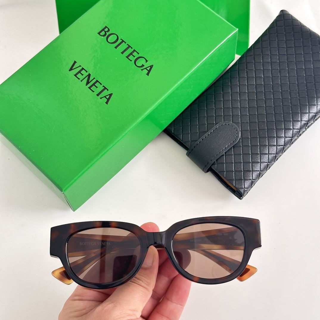 Bottega Veneta Sunglasses